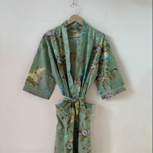 Batas Vintage de Mujer de Algodón 100% Suave, Manga 3/4, Ligeras, Estampado Floral, para Verano, con Bolsillos y Cierre de Cordón, Largo hasta la Rodilla - Product Image 1