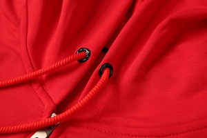 Sweat à capuche unisexe personnalisé, respirant et écologique, avec un design rouge uni pour hommes et femmes, idéal pour le printemps et l'automne - Product Image 3