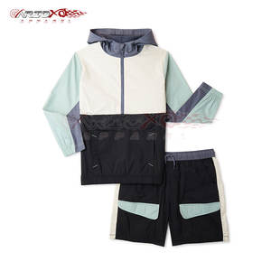 Conjunto de pantalones cortos cortavientos con estilo para hombre, ideal para correr y deportes al aire libre, conjunto de pantalones cortos cortavientos de verano - Product Image 1