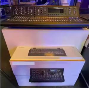 Meilleur mixeur numérique live original neuf M32R - Product Image 1