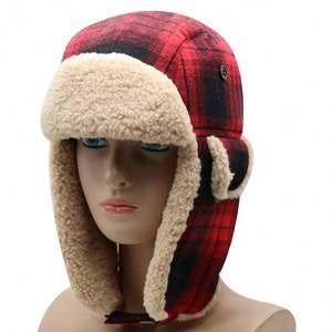 Vente en gros de chapeaux d'hiver chauds et tendance pour l'extérieur, en fausse fourrure, style trapper, chapeau russe Ushanka, chapeau bomber - Product Image 4