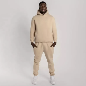 Ensemble jogging et sweat à capuche en molleton 100 % coton respirant personnalisable pour homme, avec cordon de serrage, idéal pour le printemps et l'exercice, avec logo personnalisé – Fabriqué au Pakistan - Product Image 2