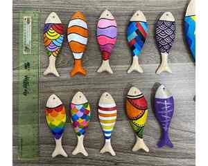 Poisson en bois finition naturelle pour thèmes nautiques Poisson en bois à suspendre au mur, parfait pour les centres de villégiature ou les espaces de vie, l'exportation de design - Product Image 2