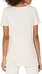 T-shirts à col en V idéaux pour femmes doux, confortables et prêts pour la vente en gros - Product Image 3