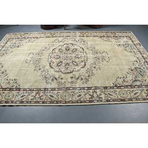 พรมขนสัตว์สีเบจสีเขียวคลาสสิกขนาด6.1x9.8ฟุตทรงสี่เหลี่ยมปะต่อสูง10มม. ทำจากยางใหม่ - Product Image 3