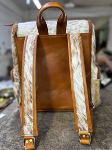 Nueva mochila de cuero de piel de vaca con herramientas manuales de moda novedosa y elegante, muchos artículos de mochila de estilo occidental de cuero con bolsillo con cremallera - Product Image 5