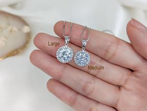 Elegante Collar con Colgante de Diamante Moissanite Redondo VVS con Halo de Oro Blanco de 14k, Joyería Minimalista a Bajo Precio - Product Image 4