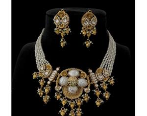 Precioso Juego de Collar y Aretes de Perlas y Moissanita Chapados en Oro, Joyería de Diseño para Mujer, Compromiso, Boda - Product Image 2