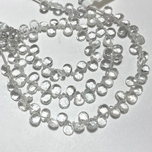 Venta al por mayor facetado en forma de corazón Topacio blanco cuentas de briolette piedras preciosas naturales no tratadas para joyería - Product Image 3