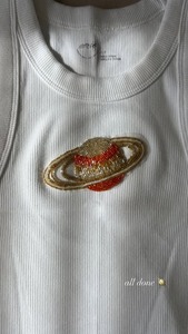 Porte-clés léger perlé imperméable durable en laiton plaqué or avec des breloques de perles pour les femmes - Product Image 5