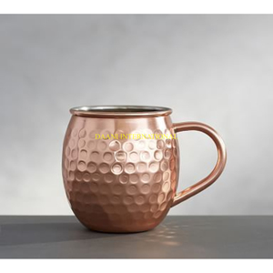 Tasses en cuivre martelé noir Lot de 2 tasses à mule de Moscou uniques avec finition mate et poignées robustes pour une utilisation au bar Tasses à bière - Product Image 2