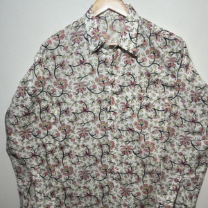 Chemise décontractée en coton imprimé à la main pour homme, tendance et élégante |   Collection de chemises à manches longues 100% coton à motifs floraux - Product Image 4