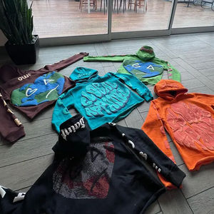 Streetwear unisexe pull à capuche en coton premium incarnant des vêtements d'hiver de haute qualité logo personnalisé prix de gros sweat à capuche - Product Image 3