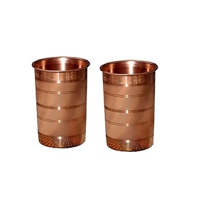 Ensemble traditionnel de 2 verres à vin en verre de cuivre personnalisés - Product Image 1