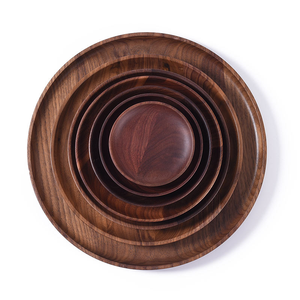 Plateau de service rond en bois fait à la main, écologique et entièrement naturel, design moderne, plat pour les occasions de fête - Product Image 6