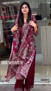 Nuevo Conjunto Tradicional de Kurta y Palazzo con Dupatta, Tela de Muselina con Estampado y Adornos de Espejo, de Secado Rápido - Product Image 2