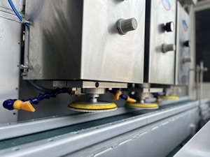 เครื่องจักรสำหรับขัดพื้นเรียบ3x3 KW 3เครื่องจักรสร้างระบบควบคุมอัตโนมัติสำหรับเครื่องยนต์หินหินอ่อนหินแกรนิตมอเตอร์แบริ่งเกียร์ PLC - Product Image 3