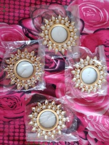 Soporte de luz de té de Metal puramente hecho a mano Diya Crystal Diya para regalos de Diwali y decoraciones de festivales candelabros luces de té - Product Image 2