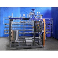 Machine de remplissage de petites bouteilles et de capsulage à vis entièrement automatique pour les lignes de production de parfum d'huile essentielle et de gouttes pour les yeux à vendre