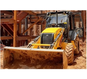 Se vende retroexcavadora B95C potente máquina confiable perfecta para trabajos de construcción y excavación - Product Image 1