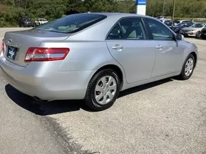 2011 Toyota Camry Le - Product Image 4