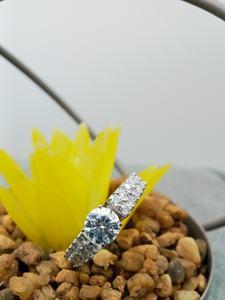 Anillo de Compromiso y Boda Personalizado de Plata 925 con Diamante Solitario VVS, Elegante Regalo de Aniversario para Fiestas, Certificado GIA 100% - Product Image 5