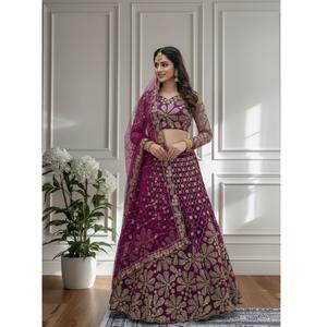 Ensemble Lehenga Choli en filet papillon de créateur de la meilleure qualité avec des embellissements à paillettes pour une tenue de fête disponible au meilleur prix - Product Image 1