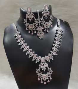 ชุดเครื่องประดับอินเดียมาใหม่พร้อม Maang Tika ชุดเครื่องประดับเจ้าสาวของขวัญงานหมั้นงานแต่งงาน - Product Image 3