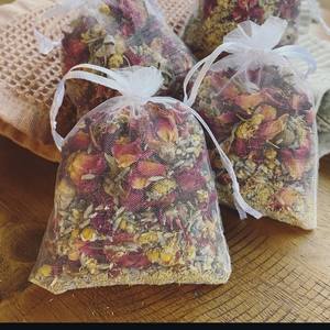 S&Soak Sachets de thé de <span class=keywords><strong>bain</strong></span> floraux naturels faits à la main au citron, à la rose et à la lavande, sels d'<span class=keywords><strong>Epsom</strong></span> de la mer Morte de l'Himalaya, huiles essentielles, soins du corps et des pieds - Product Image 2