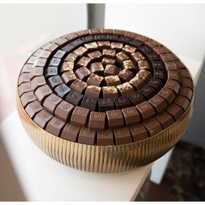 Classic White & Gold Metal Chocolate Serving Platter <b>Table</b> Decoration Sweets Bowl Chocolate Display Bowl For Special <b>Occasions</b> - Product Image 6