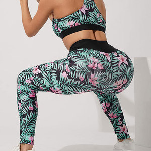 Servicio OEM Ropa profesional Tallas grandes Mujeres Sublimación Yoga Set Transpirable Secado rápido Mujeres Sublimación Yoga Set - Product Image 5