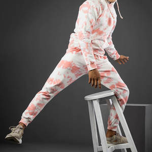 Chándal Ligero con Material de Secado Rápido y Ajuste Holgado para un Estilo de Vida Activo - Product Image 5