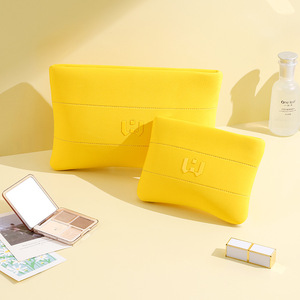Pochette de maquillage en néoprène personnalisée avec logo, souple, imperméable, organiseur de voyage - Product Image 5