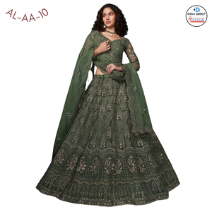 Impresionante y Hermosa Blusa Bordada con Cordones, Dupatta con Trabajo Calado, Pedrería Abundante, Lehenga Choli para Bodas Indias y Pakistaníes - Product Image 4