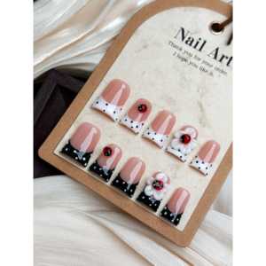 Polka Bloom - Uñas Postizas con Diseño Floral Único para Decoración de Uñas - Product Image 1