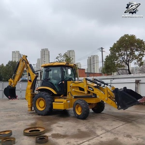 Chargeuse-pelleteuse Caterpillar 420F d'occasion, 11 tonnes, godet de 1,2 m³, marque japonaise d'origine, chargeuse sur pneus moyenne, faible nombre d'heures, certifiée CE - Product Image 2
