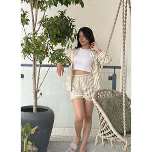 Conjunto de Salón para Mujer en Beige Suave, Mangas Largas, 100% Algodón Tejido, Pantalones Cortos - Product Image 6