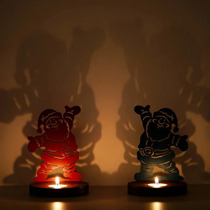 Bougeoir Père Noël avec Base en Céramique Accent pour la Maison Nouveau Design Bougeoir en Métal et Fer Décoration de la Maison en Gros - Product Image 4