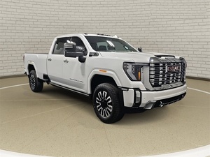GMC Sierra 3500HD Denali 2024, Cabina Doble, Tracción en las Cuatro Ruedas, Caja de Cambios Automática, Cámara Trasera, Motor Inteligente, Portaequipajes de Aleación de Aluminio, Volante a la Izquierda - Product Image 5
