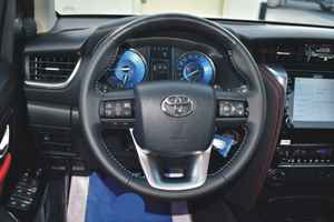 Fortuner GX SUV 6 Plazas, Equipamiento Completo, 2024, Volante a la Izquierda, Emisión Euro V, Sin Accidentes y con Garantía - Product Image 4