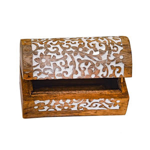 Vente d'usine sculpture florale grande boîte à bijoux en bois manguier bois sculpté à la main souvenir bibelot boîte Logo personnalisé et Design - Product Image 2