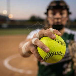 Balles de baseball professionnelles, très résistantes, légères, recouvertes de cuir, personnalisables, pour l'entraînement, la compétition et les équipes. - Product Image 3