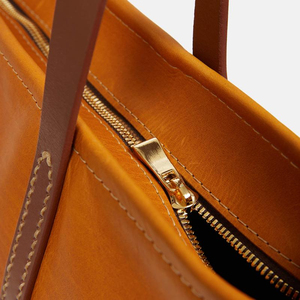 Bolsa Térmica de Cuero de Gran Capacidad, Bolsa de Transporte Aislada para Vino con Correa de Hombro Ajustable de Alta Presión - Product Image 3