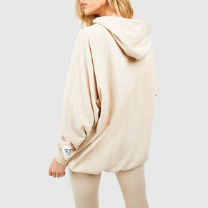 Ropa de calle de gran tamaño personalizada estilo OEM ODM proveedor al por mayor disponible Sudadera con capucha para mujer suave polar - Product Image 3