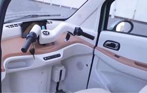 Tricycle électrique fermé sans permis requis pour les trajets urbains en famille de courte durée - Product Image 5