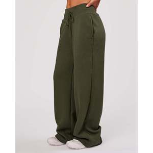 Pantalon de jogging large Go-To en olive pur – Respirant et teint uni - Product Image 5