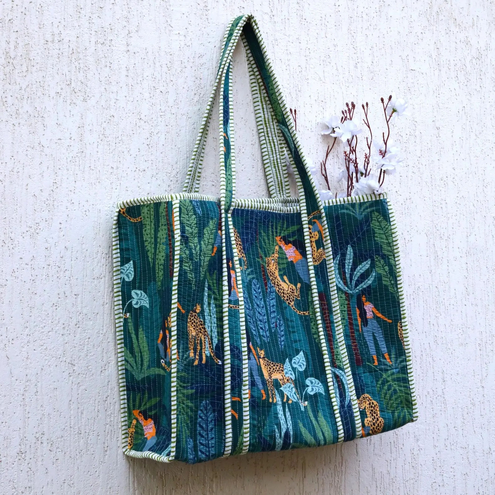 สีเขียว