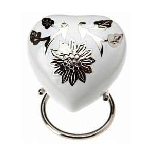 โกศโลหะรูปหัวใจสำหรับเก็บขี้เถ้าสำหรับพิธีเผาศพของทารก - Product Image 6