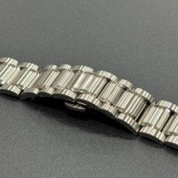 Bracelet de montre traditionnel en acier inoxydable 18 mm à 3 maillons, structure durable, boucle solide faite à la main, finition miroir pour montre connectée, personnalisable