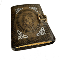 Conçu sur mesure en relief licorne cheval en cuir Journal Vintage livre ombres classique couverture rigide planificateur usage personnel religieux